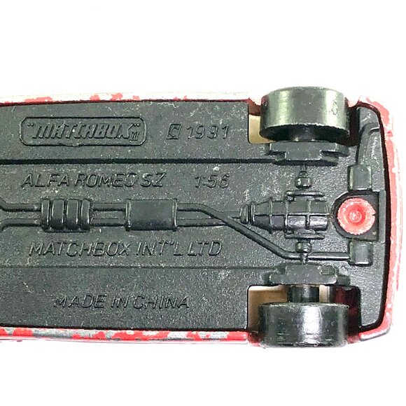 Matchbox 1989-1991 Alfa Romeo SZ red Collectible 1/64 Scale Diecast Model AS IS - Picture 13 of 14